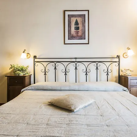 Residenza D'epoca Palazzo Fani Mignanelli Alojamento de Acomodação e Pequeno-almoço Siena