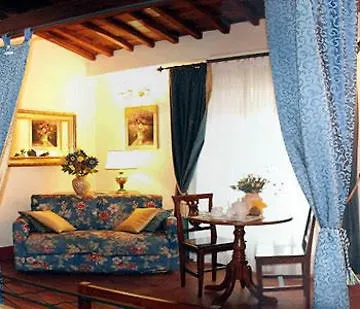 Residenza D'epoca Palazzo Fani Mignanelli 2*