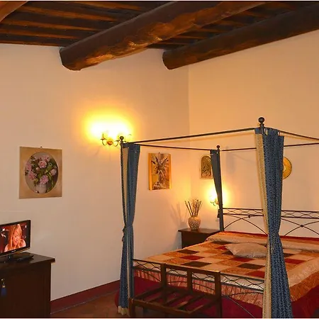 Residenza D'epoca Palazzo Fani Mignanelli 2*