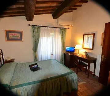 Residenza D'epoca Palazzo Fani Mignanelli Couette-café