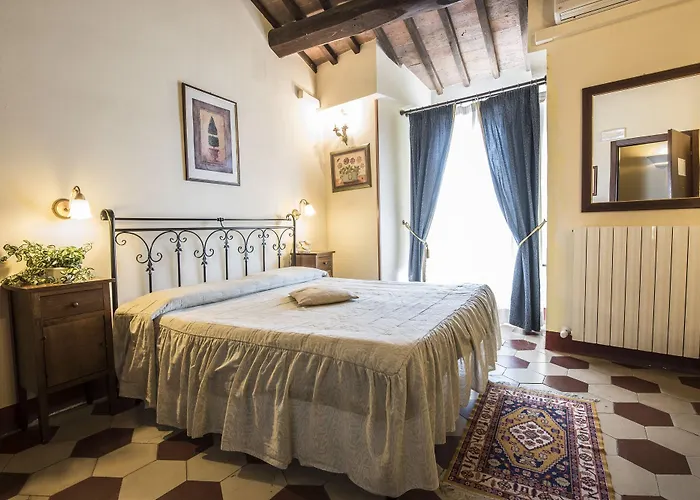 Residenza D'epoca Palazzo Fani Mignanelli לינה וארוחת בוקר 2*