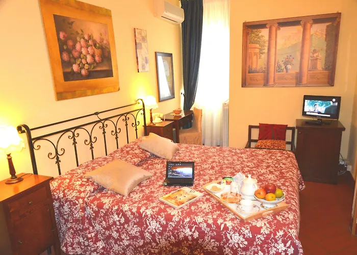 לינה וארוחת בוקר Residenza D'epoca Palazzo Fani Mignanelli 2*