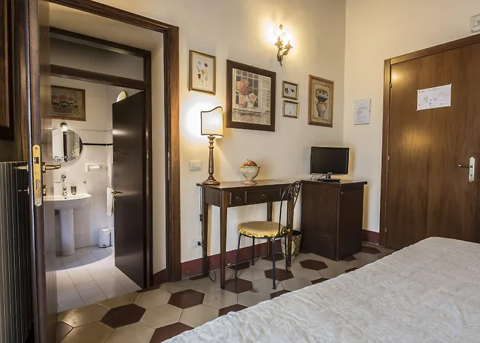 Residenza D'epoca Palazzo Fani Mignanelli 2*