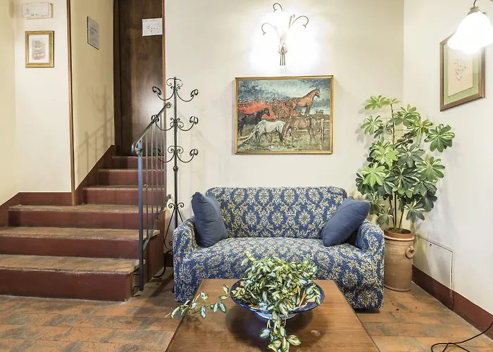 לינה וארוחת בוקר Residenza D'epoca Palazzo Fani Mignanelli סיינה